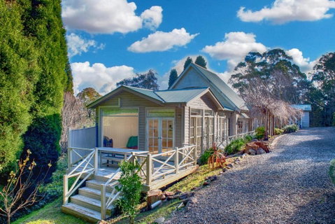 Sage Manor Bowral - ACT Tourism 0