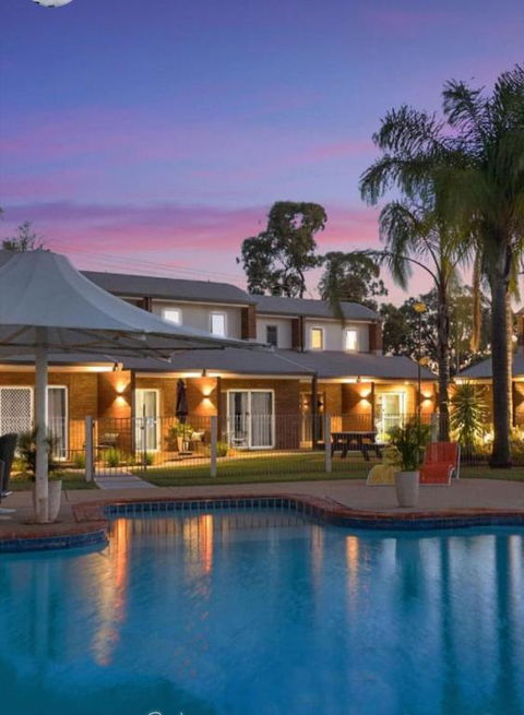 Sailz Villas - ACT Tourism 0