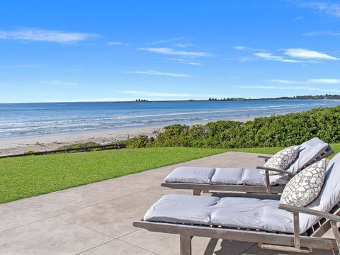 Saltwater Retreat - ACT Tourism 0