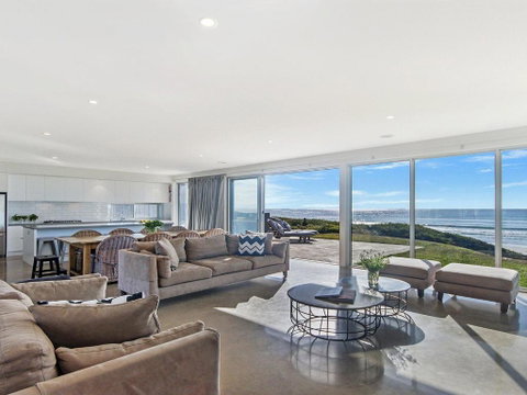 Saltwater Retreat - ACT Tourism 2