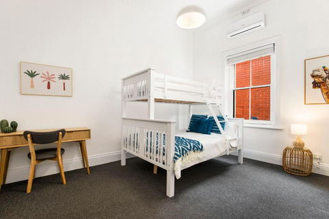 Salty Pines - 3BR House Glenelg South - ACT Tourism 3