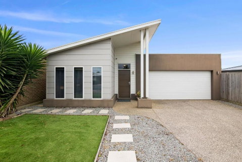 Salty Sage Beach House - ACT Tourism 3