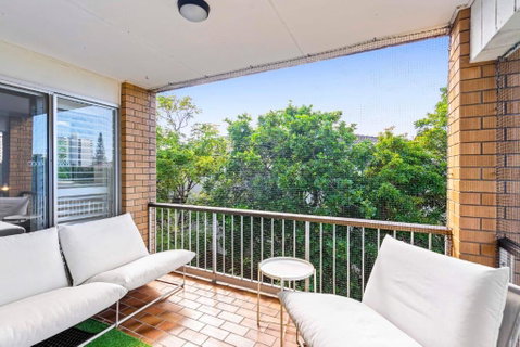 Salty Sea Breeze Apartment 500m To Waters Edge - ACT Tourism 3