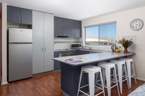 San Remo Views - ACT Tourism 1