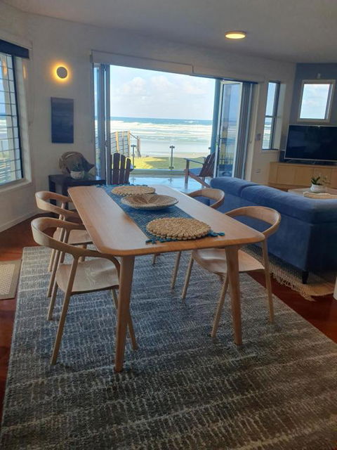 Sanbah-Surf, Views, Beach - ACT Tourism 2