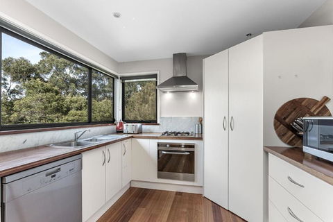 Sanctuary House - ACT Tourism 3