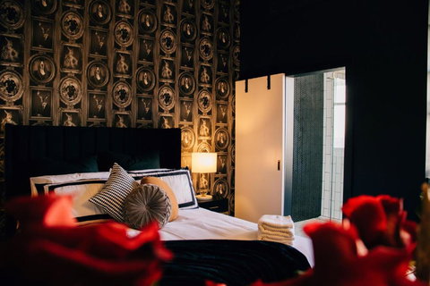 Rooms Of Renown - The Panaretto Parlour - ACT Tourism 1