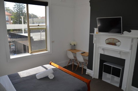 Sandy Bottoms Guesthouse - ACT Tourism 0