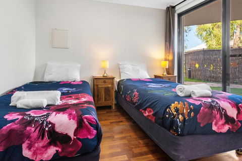 Sandbar Cape View Resort - ACT Tourism 3