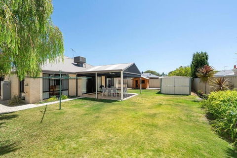 Sandpiper House - Family & Pet Friendly - ACT Tourism 1