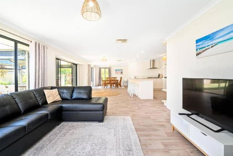 Sandpiper House - Family & Pet Friendly - ACT Tourism 2