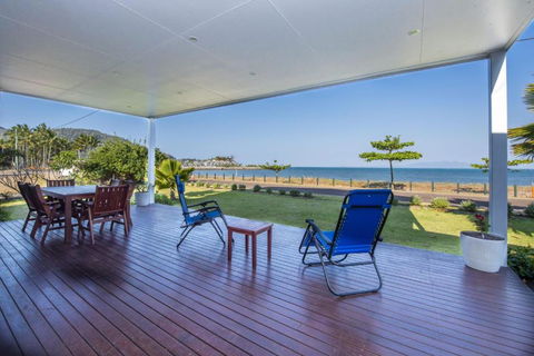 Sandy Decks - ACT Tourism 1