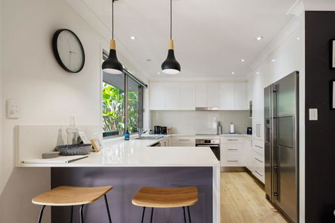 Sandy Dunes Retreat Pet-Friendly Wurtulla Home - ACT Tourism 3