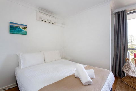 Seaside Studio Apartment - North Fremantle - ACT Tourism 1