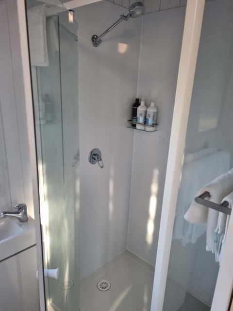 Shady Creek By Tiny Away - ACT Tourism 3