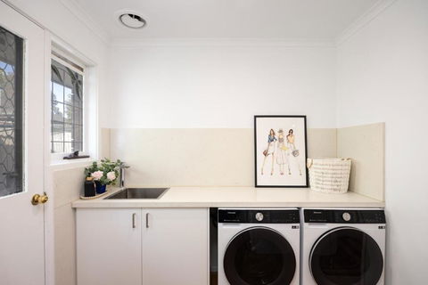 Shine Carrum Down - Family Oasis With Heated Pool - ACT Tourism 3