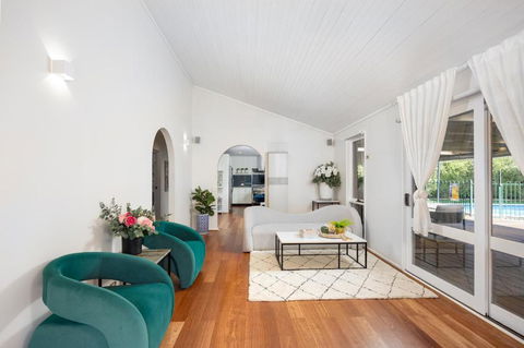 Shine Carrum Down - Family Oasis With Heated Pool - ACT Tourism 0