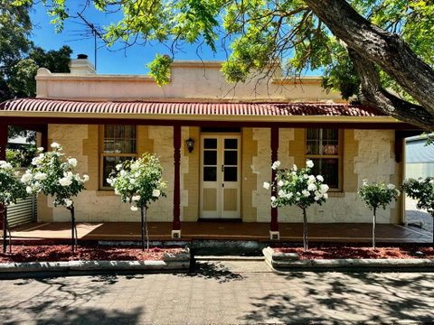 Telegraph Cottage - ACT Tourism 0