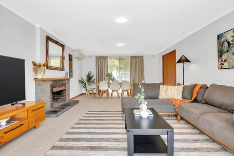 The Glenalvie - Sprawling Serenity In Adelaide Hills - ACT Tourism 2