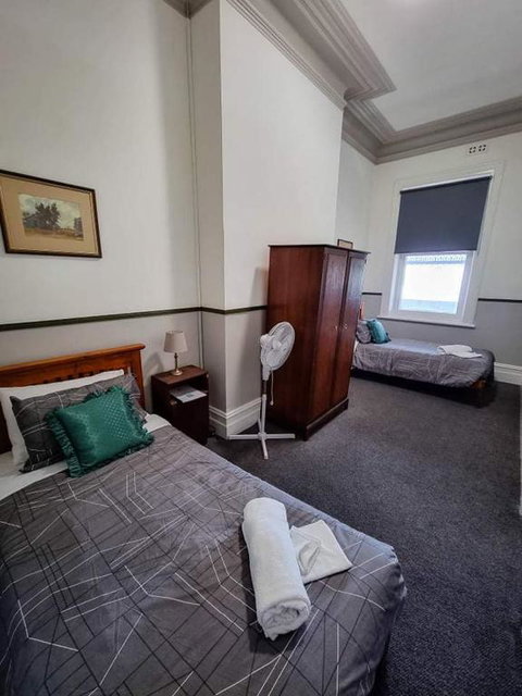 The Grand Hotel Millicent - ACT Tourism 1