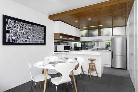 Beachside Beauty At Sapphire Beach - ACT Tourism 1