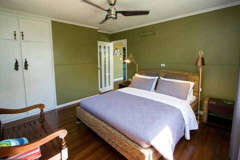Beachside Cottages - ACT Tourism 3