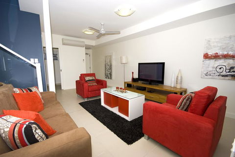 Beachside Magnetic Harbour Apartments - ACT Tourism 1