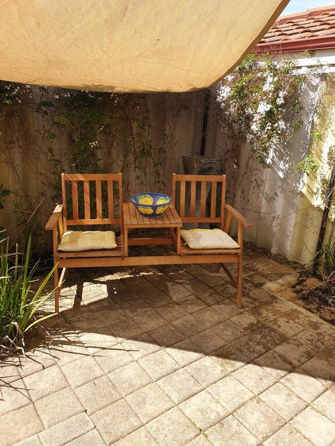 Beachside Retreat - ACT Tourism 3