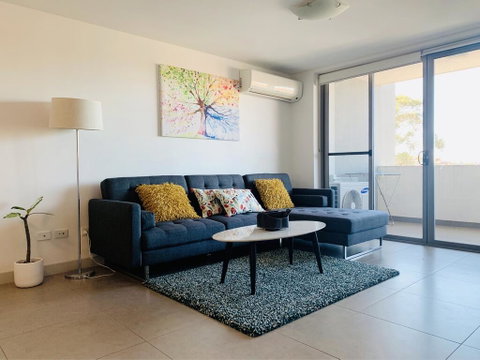 Beautiful Home Close To Shopping Mall And Train Hornsby - ACT Tourism 1