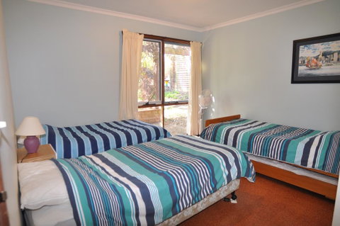 BEECHWOOD - SURF SIDE - ACT Tourism 3