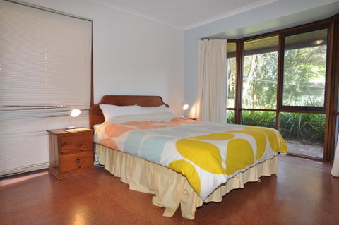 BEECHWOOD - SURF SIDE - ACT Tourism 1