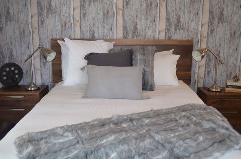 Bella Cosa Bed And Breakfast - ACT Tourism 0