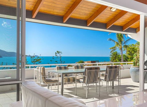 Bella Vista West 3 Luxury Ocean View High Ceilings Golf Buggy Sleeps 8 - ACT Tourism 1