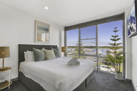 Bellevue On The Lakes - ACT Tourism 2