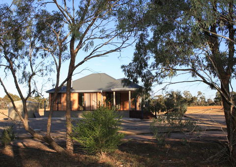 Bellfield Retreat - ACT Tourism 1