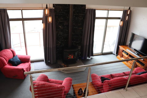 Bellview 3/11 Cobbodah Street - ACT Tourism 2