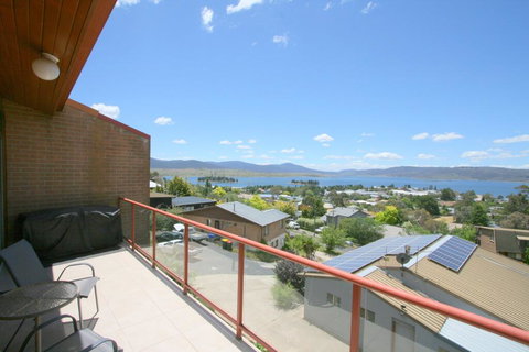 Bellview 3/11 Cobbodah Street - ACT Tourism 0