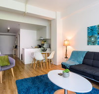 BHB CBD Dream FreeWine FreeNetflix FreeWifi Views - ACT Tourism