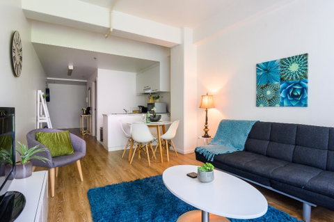 BHB CBD Dream, FreeWine, FreeNetflix, FreeWifi, Views - ACT Tourism 0