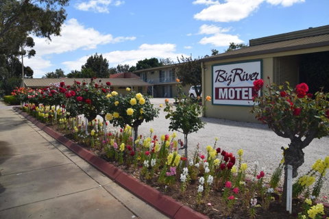 Big River Motel - ACT Tourism 2