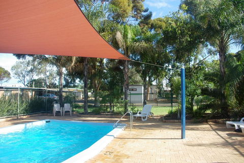Big4 Acclaim Prospector Holiday Park - ACT Tourism 0