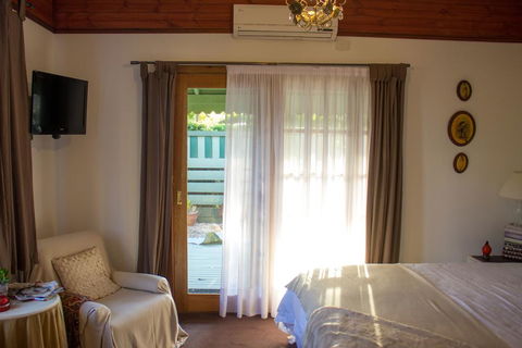 Billabong Cottage - ACT Tourism 3