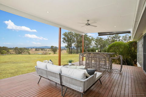 Blackwattle Retreats - ACT Tourism 1