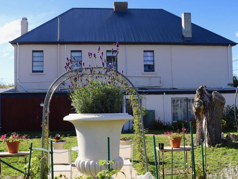 Blue Bell Inn - ACT Tourism 1
