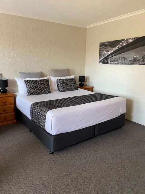 Blue Diamond Motor Inn - ACT Tourism 3