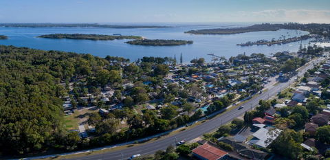Blue Dolphin Holiday Resort - ACT Tourism 0