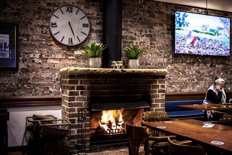 Blue Gum Hotel - ACT Tourism 1