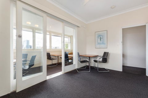 Blue Gum Hotel - ACT Tourism 3