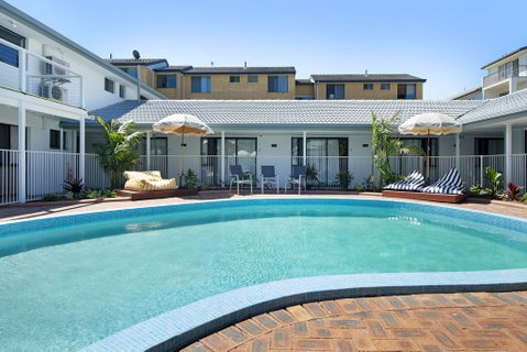 Blue Heron Motel - ACT Tourism 1