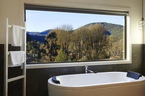 BLUEhaven....@BRIGHT - ACT Tourism 0